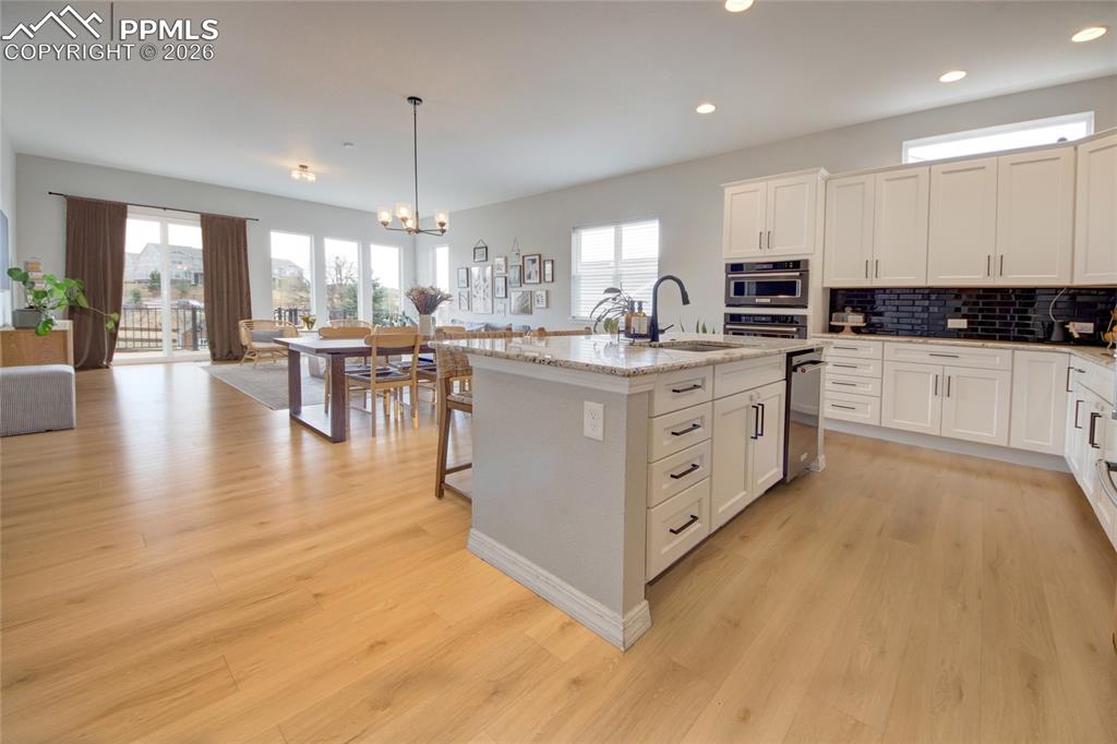 Image 3 of 42: Kitchen