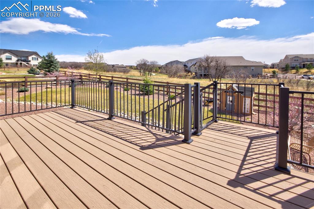 Image 39 of 42: Deck