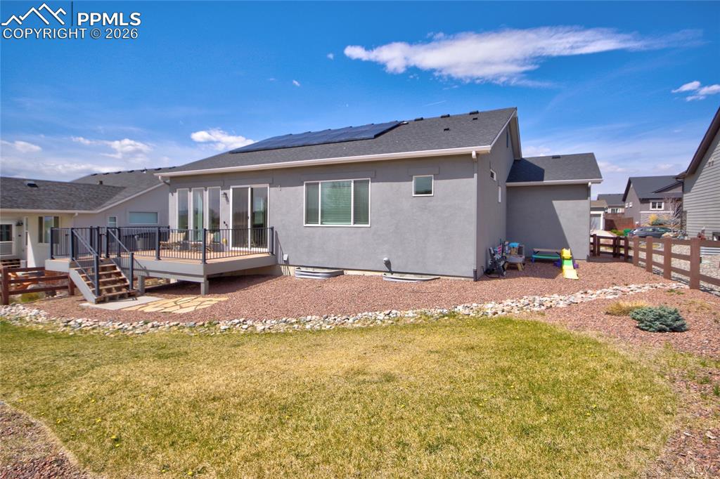 Image 42 of 42: Back of Structure