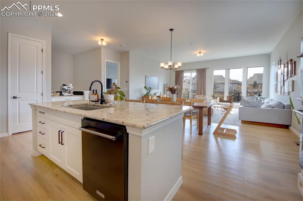 Image 9 of 42: Kitchen