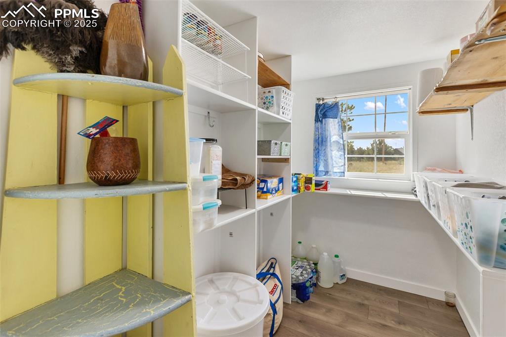 Image 24 of 44: Pantry