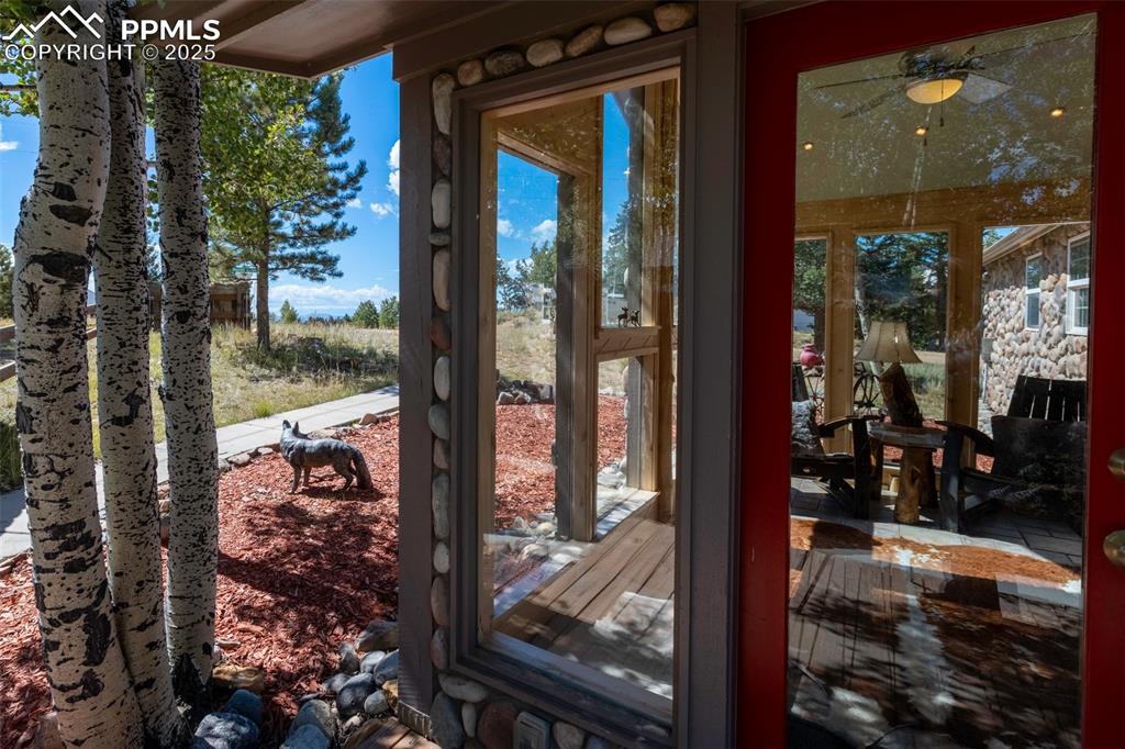 Image 4 of 44: Entry