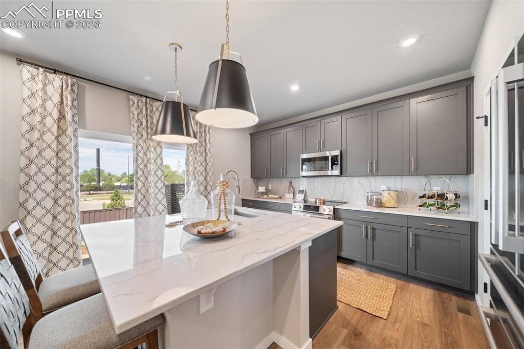 Image 28 of 49: Photos of a model home