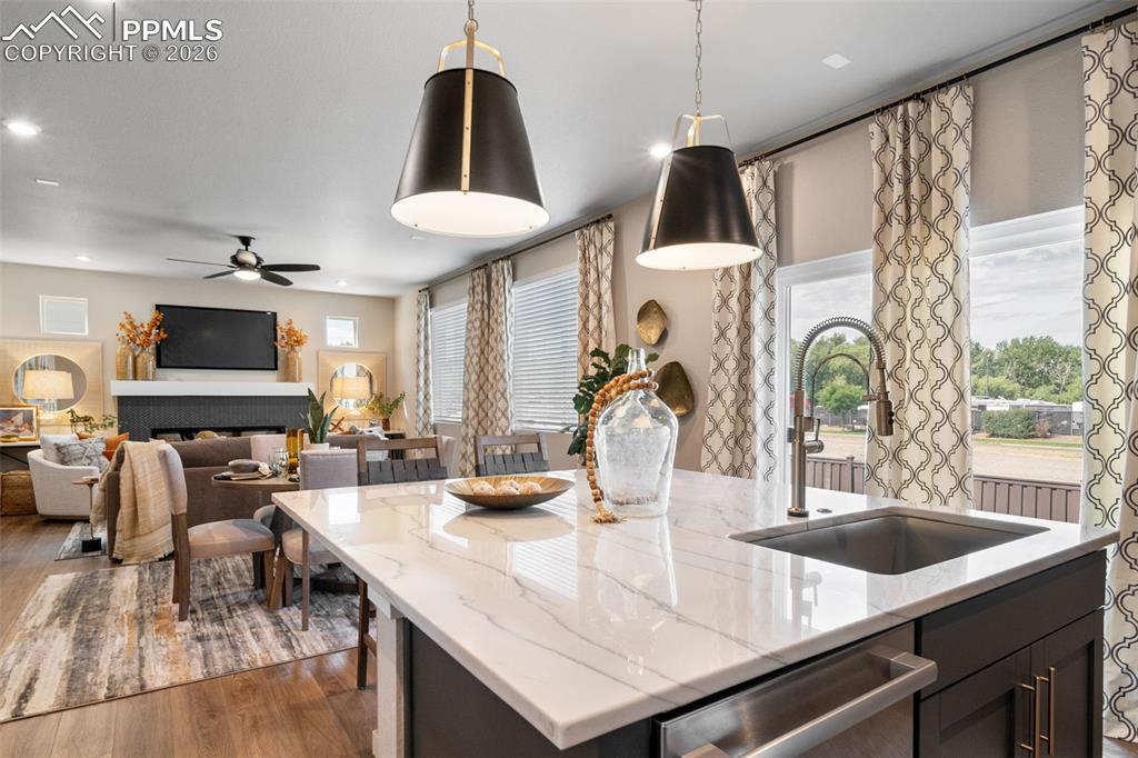 Image 31 of 49: Photos of a model home