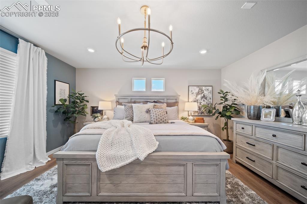 Image 35 of 49: Photos of a model home