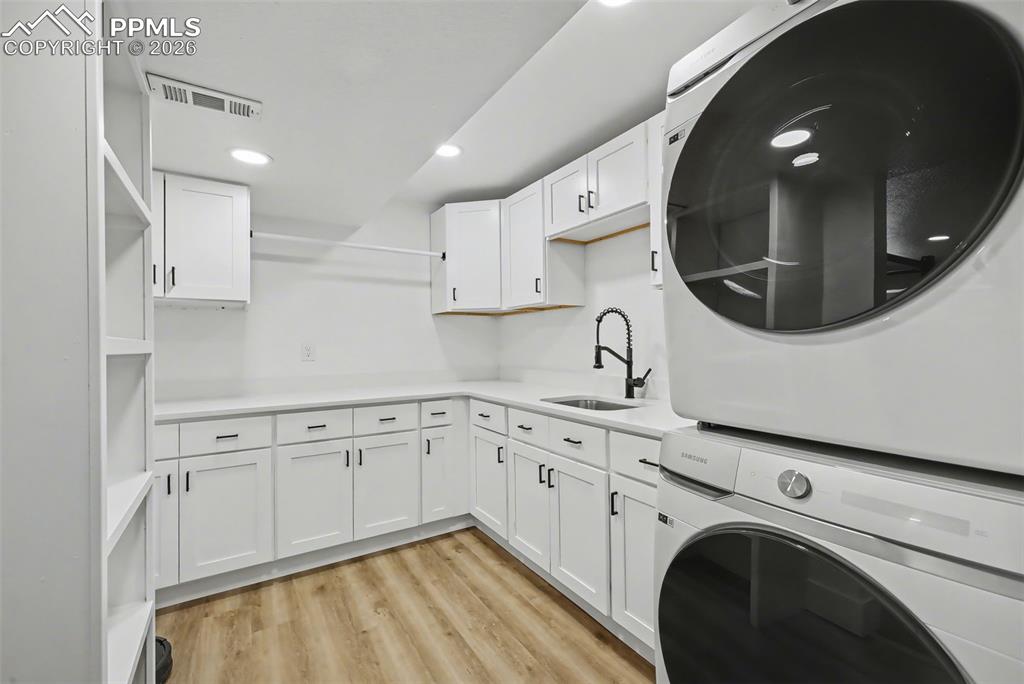 Image 40 of 50: Basement Laundry 