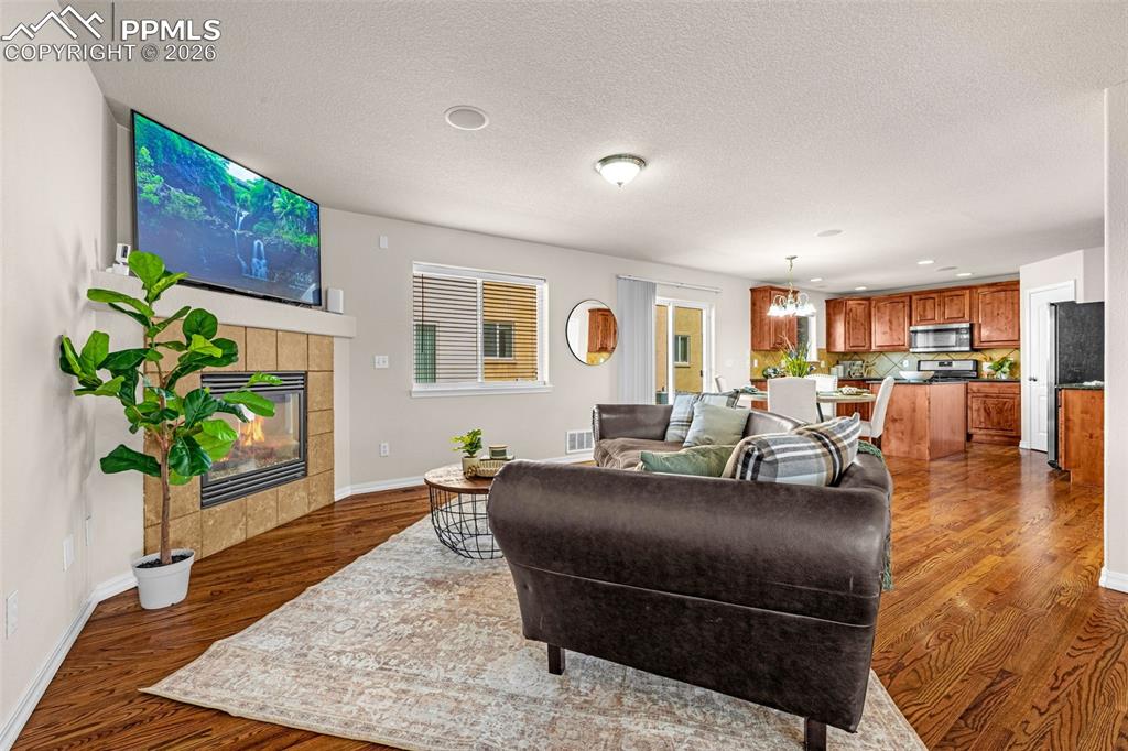 Image 4 of 44: Living Room