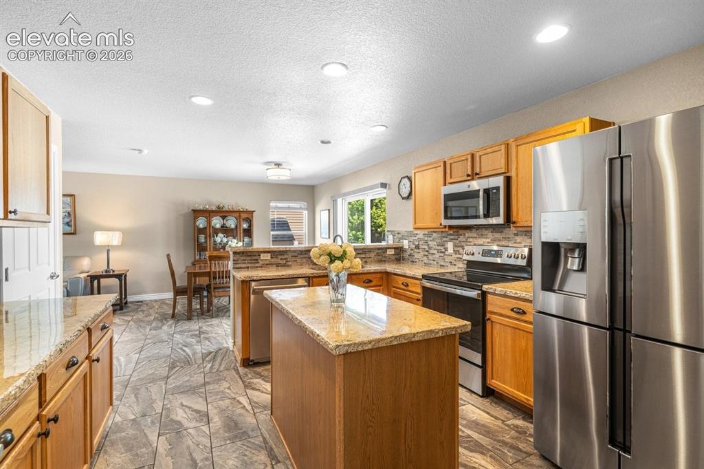Image 9 of 37: Kitchen