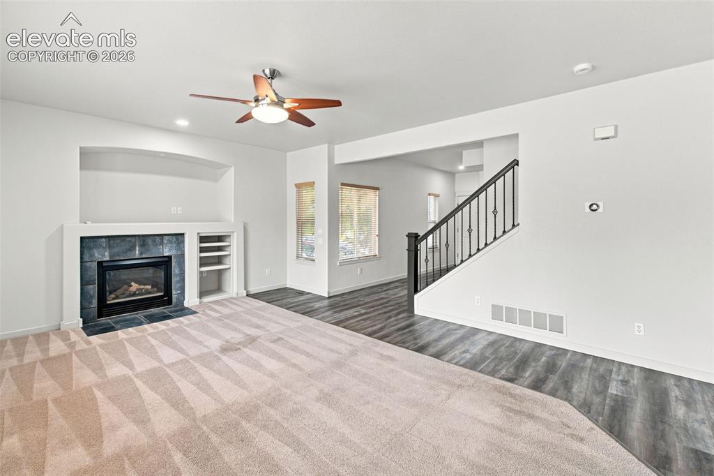 Image 6 of 41: Living Room