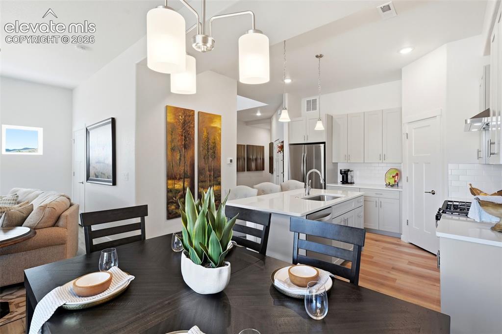 Image 2 of 36: Dining Area