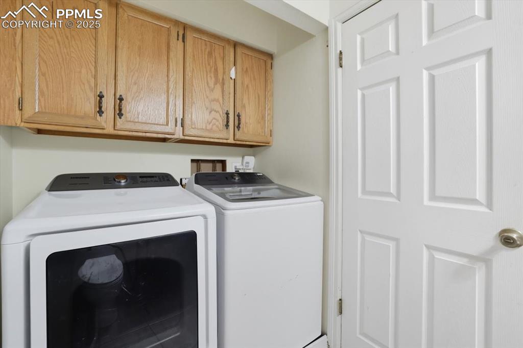 Image 17 of 34: Laundry