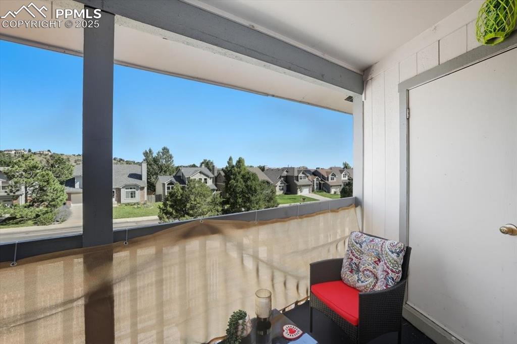 Image 19 of 34: Balcony