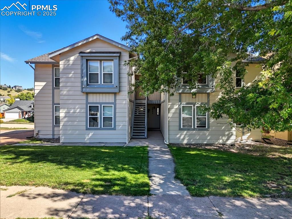 Image 2 of 34: Front of Structure