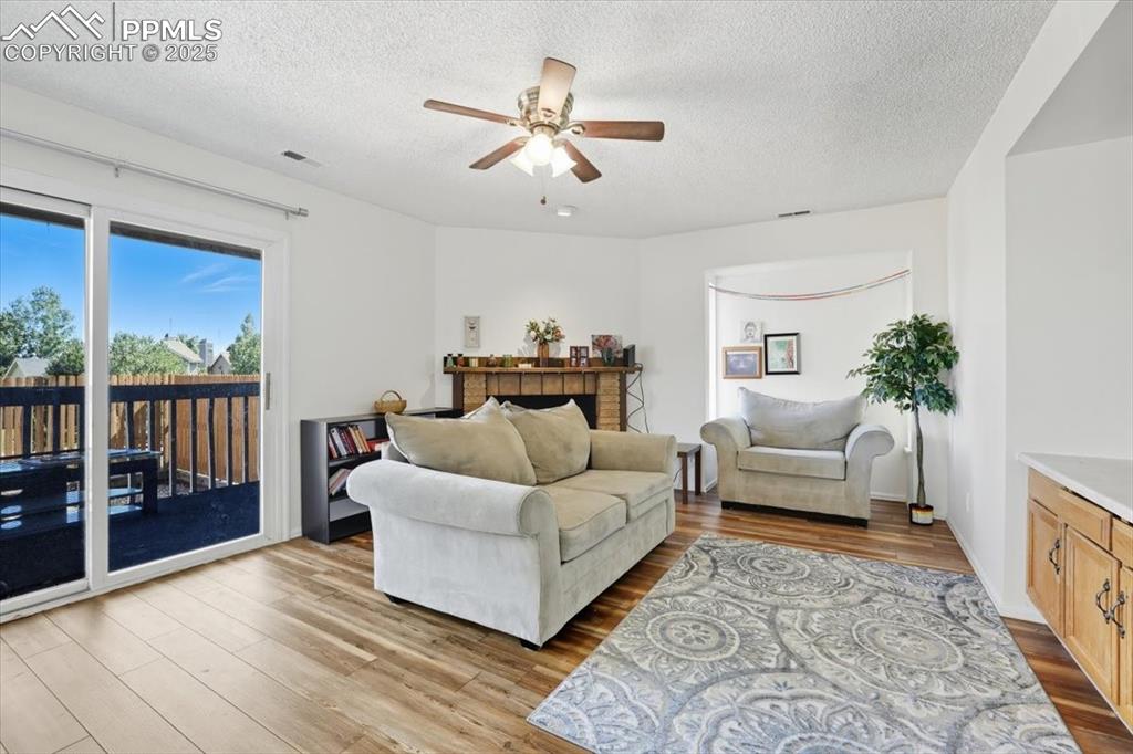 Image 23 of 34: Living Room