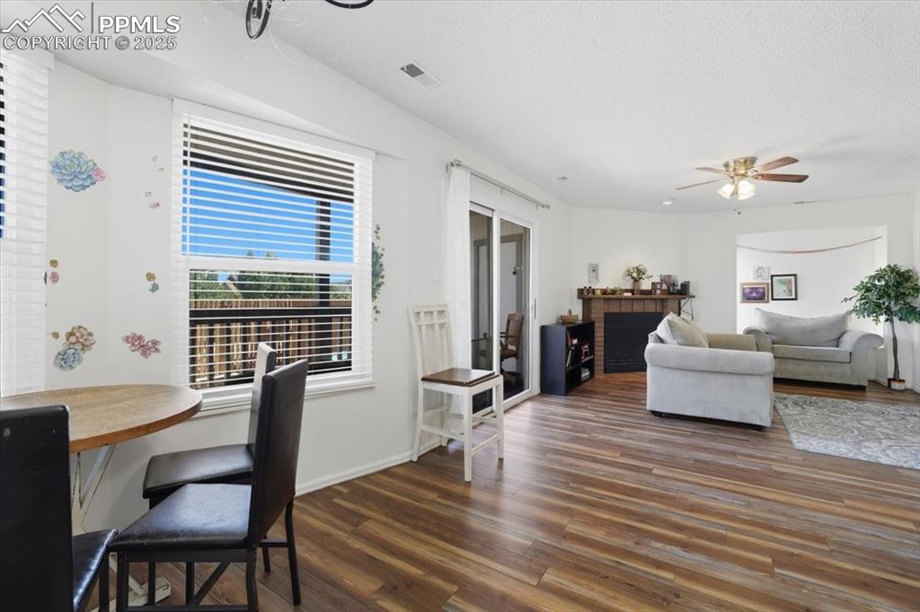 Image 26 of 34: Living Room