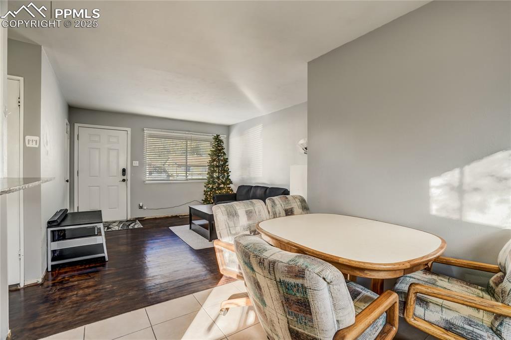 Image 12 of 48: Dining Area