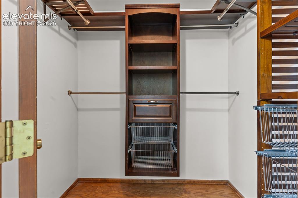 Image 19 of 40: Closet