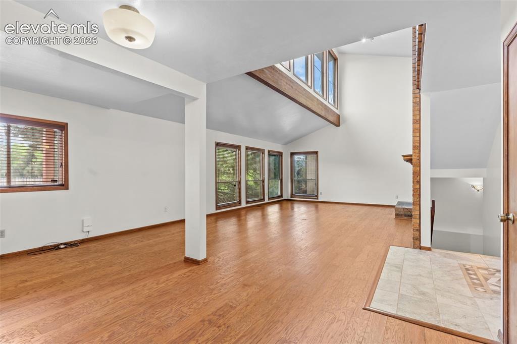Image 6 of 40: Living Room