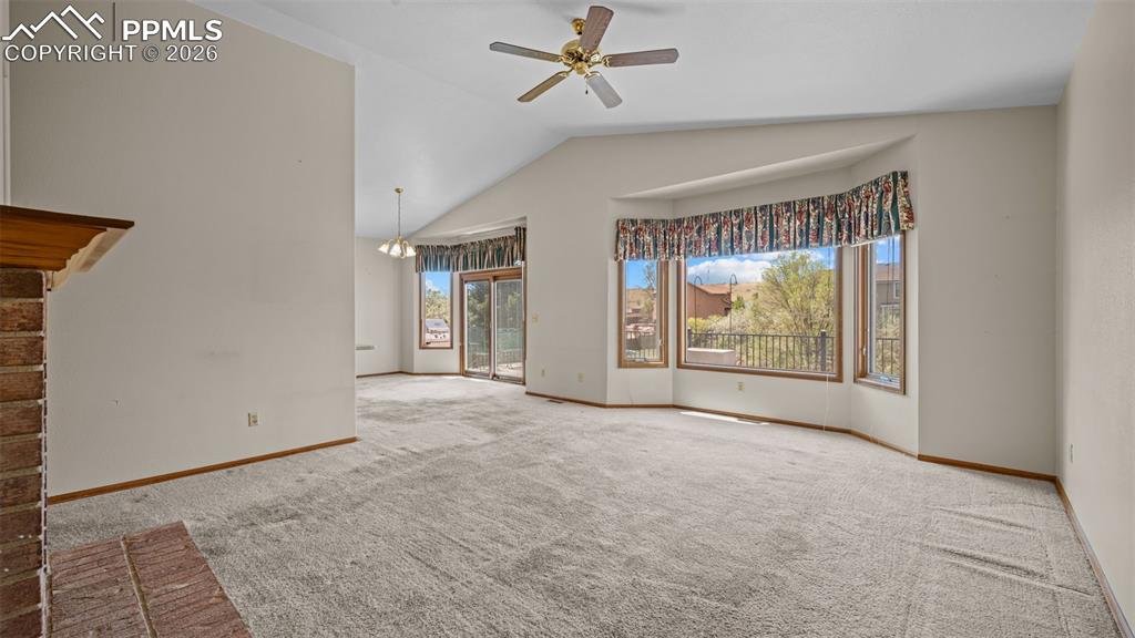 Image 31 of 47: Living Room