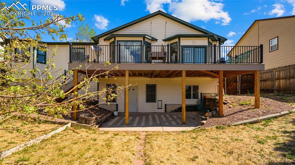 Image 33 of 47: Back of Structure