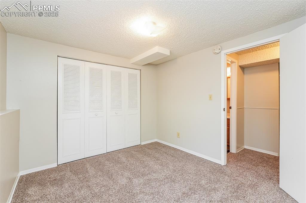 Image 8 of 22: Bedroom