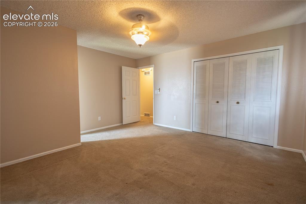 Image 12 of 20: Bedroom