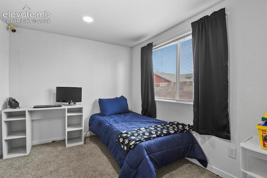 Image 20 of 26: Bedroom
