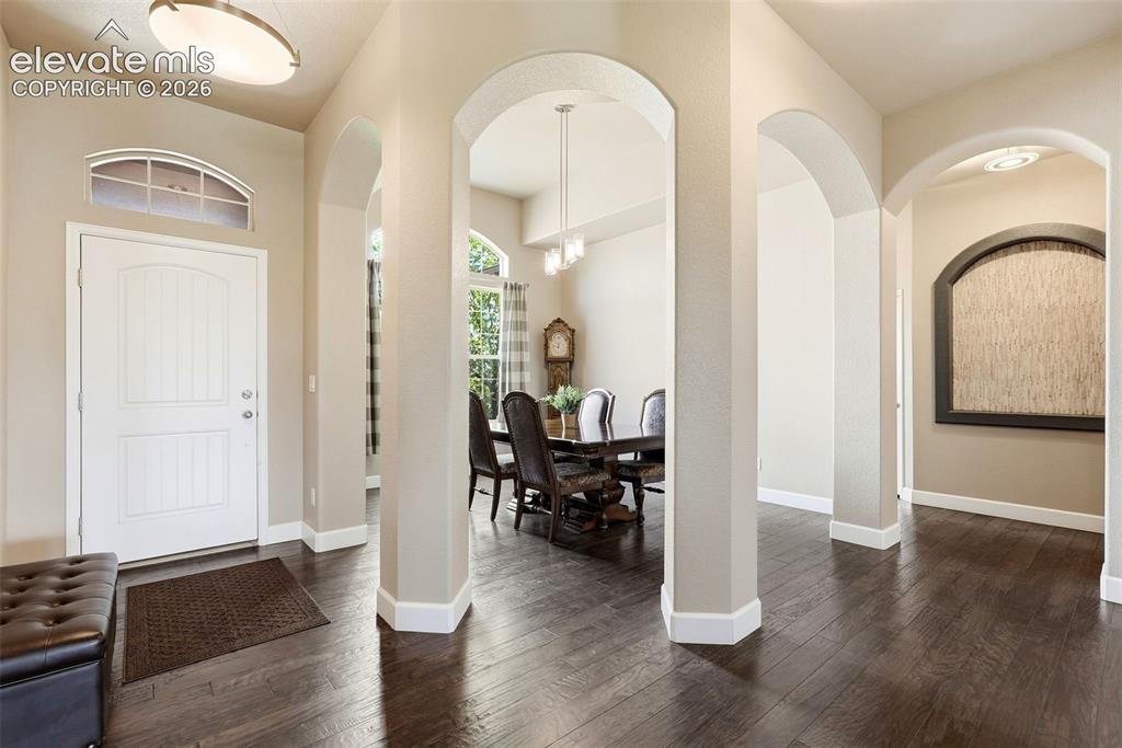 Image 9 of 50: Entry