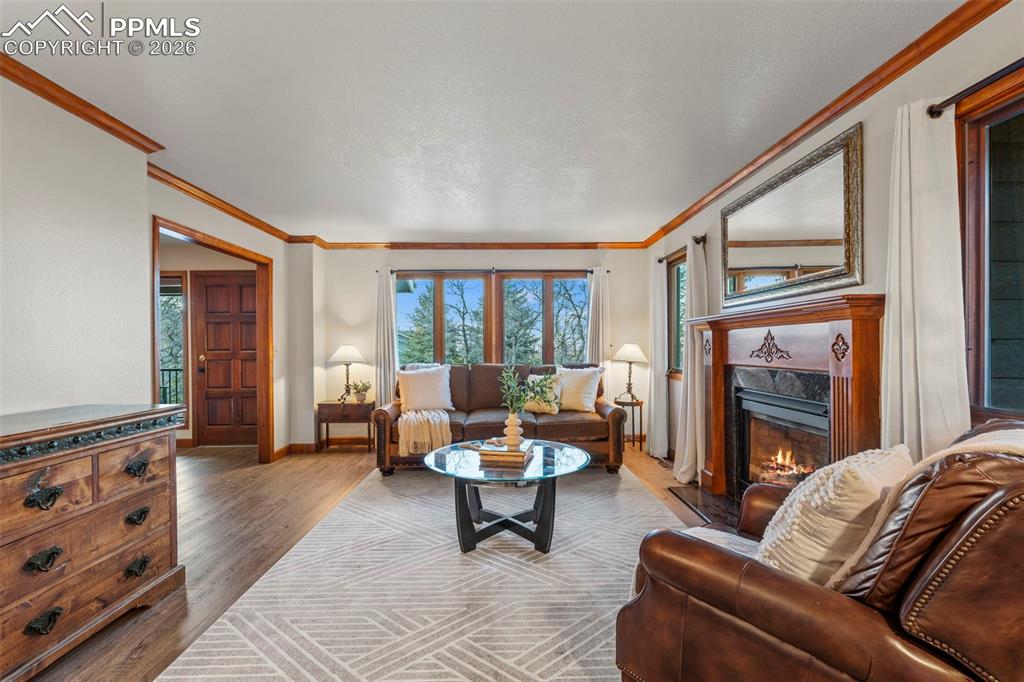 Image 11 of 47: Living Room