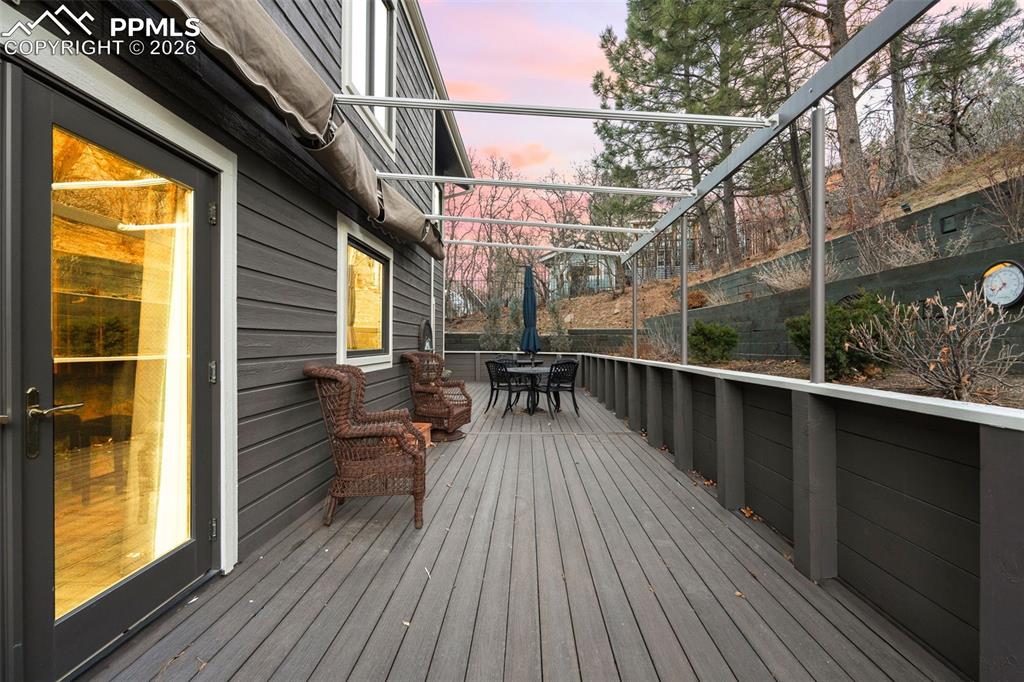 Image 39 of 47: Deck