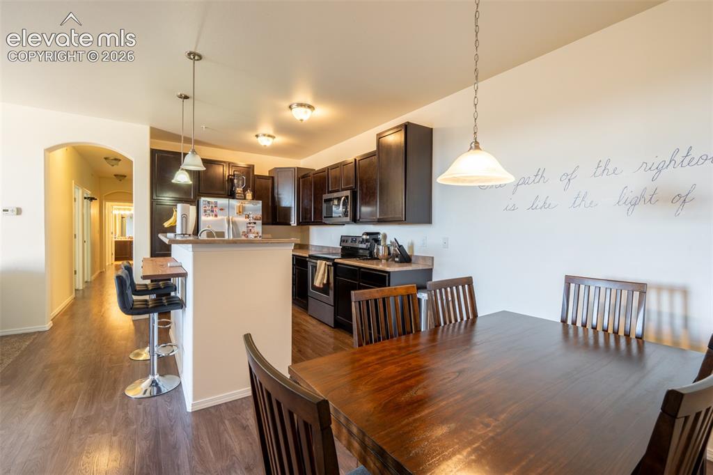 Image 10 of 26: Dining area - kitchen