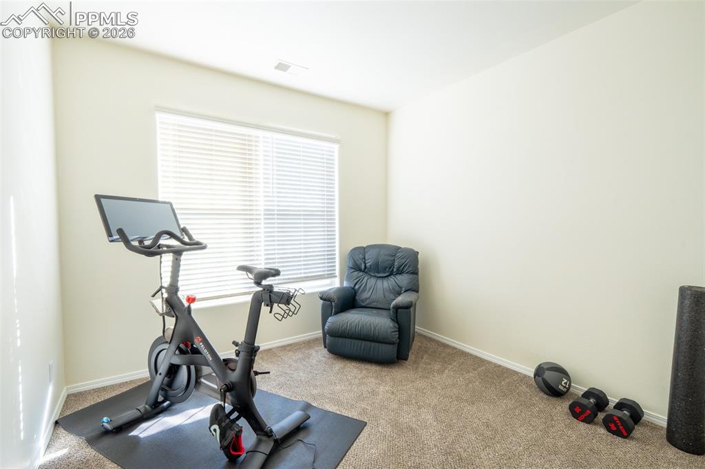 Image 16 of 26: Bedroom (2)