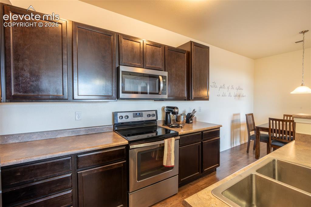 Image 8 of 26: Kitchen - dining area