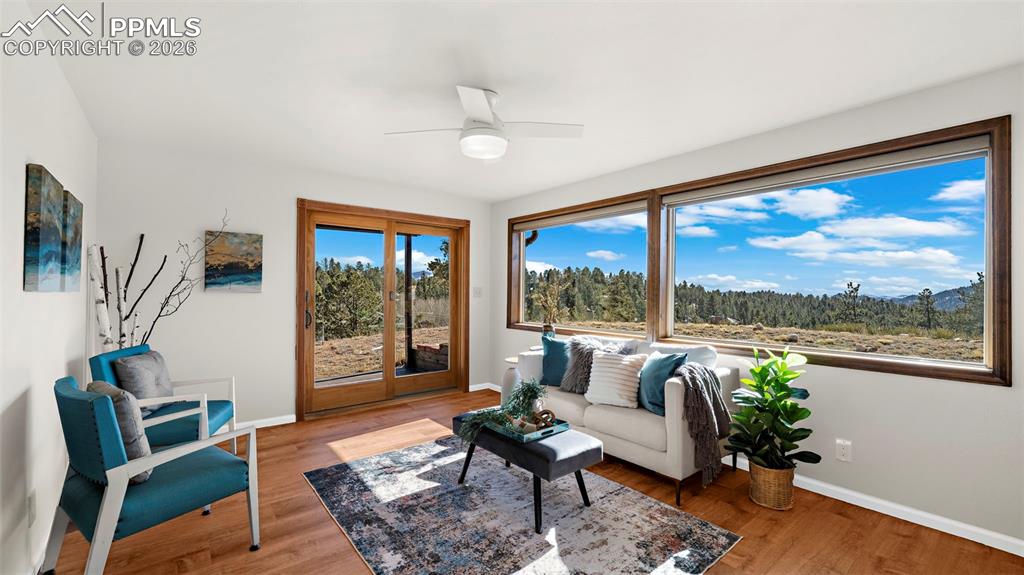 Image 13 of 35: Living Room