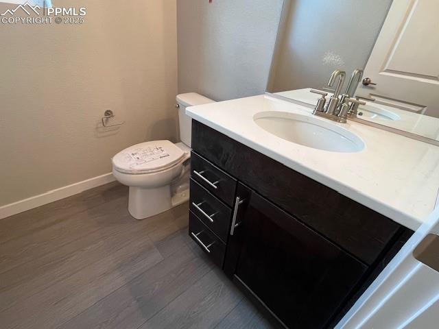 Image 10 of 18: Bathroom