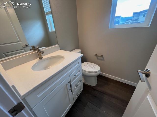 Image 16 of 18: Bathroom