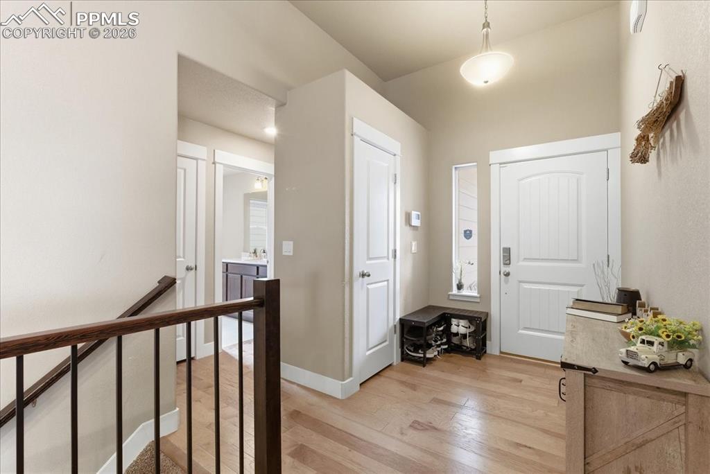 Image 3 of 35: Entry