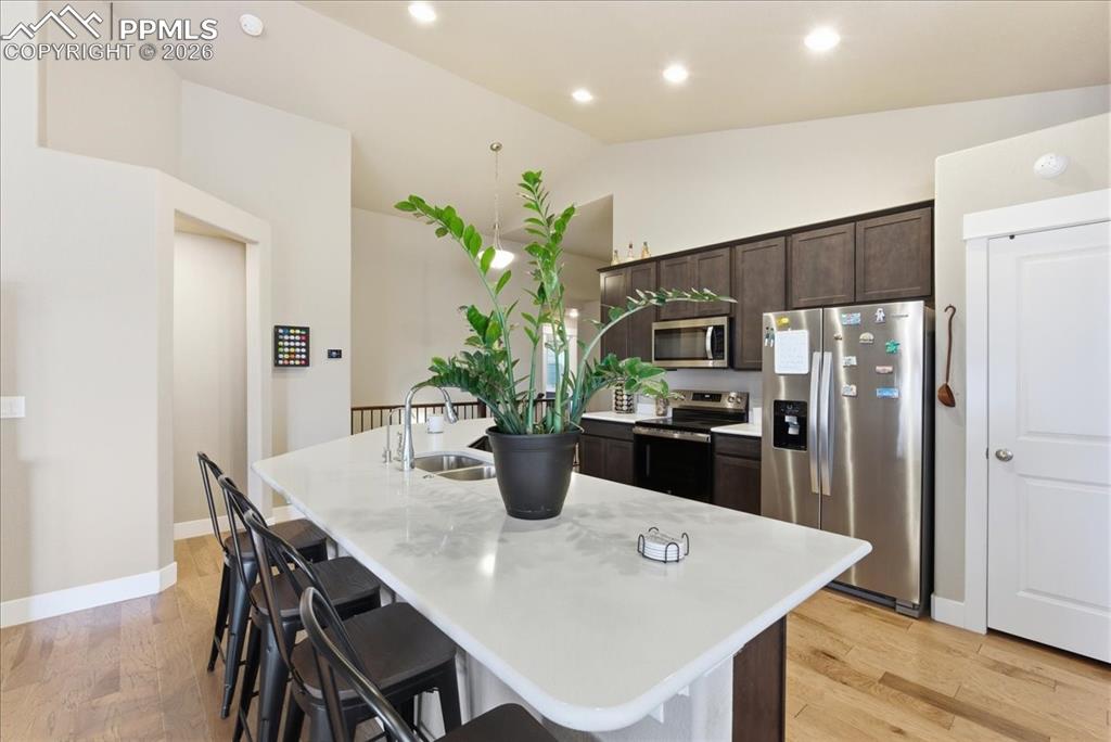 Image 7 of 35: Kitchen