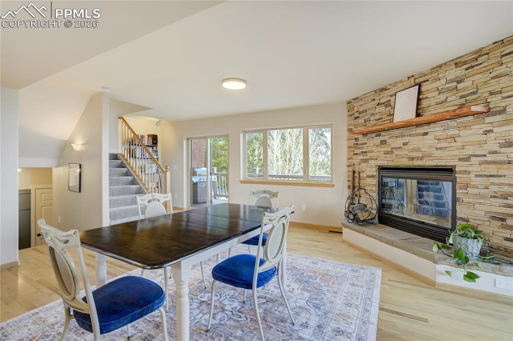 Image 15 of 43: Dining Area