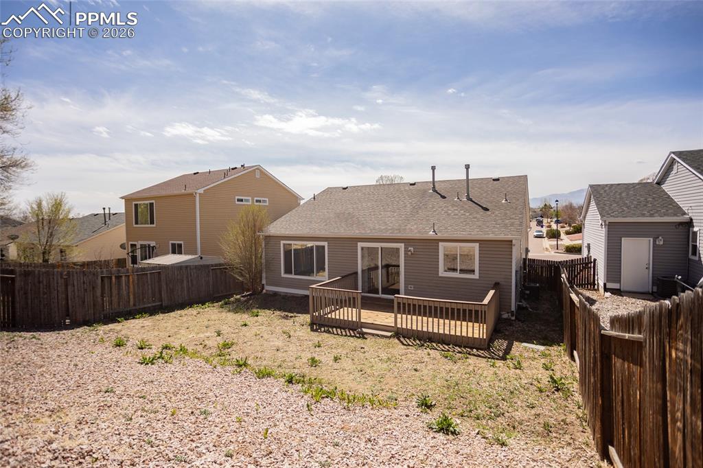 Image 21 of 25: Back of Structure