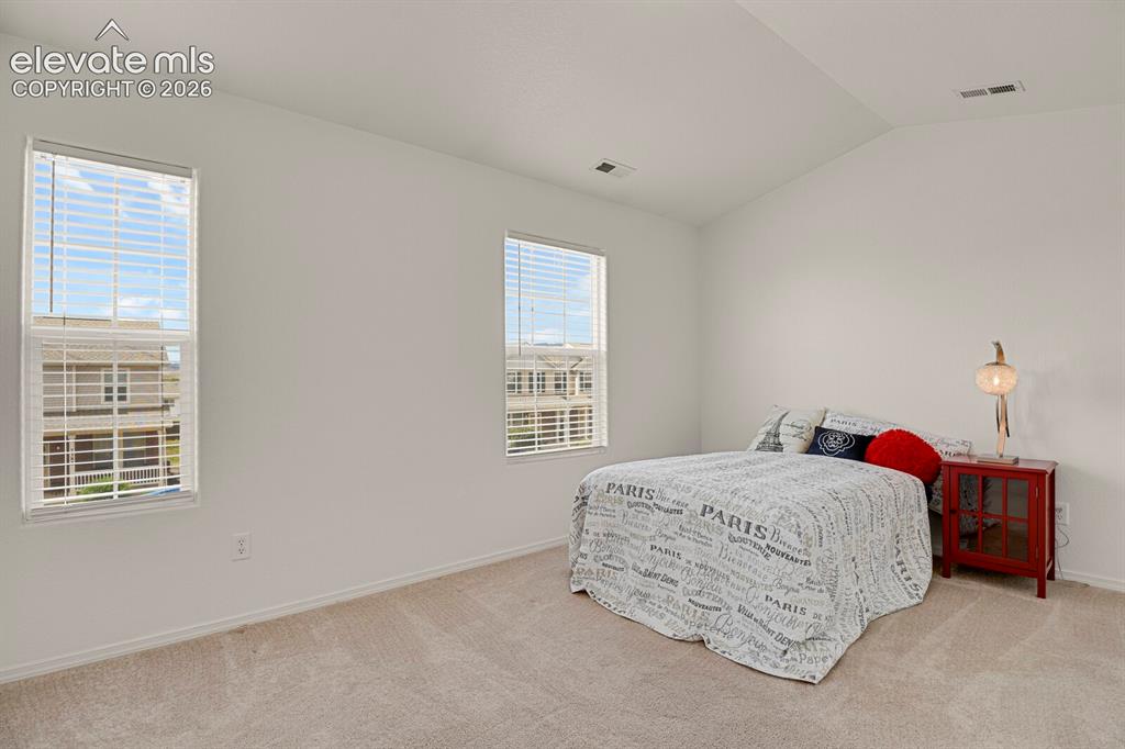 Image 17 of 28: Bedroom