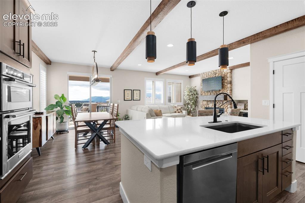 Image 9 of 48: Kitchen