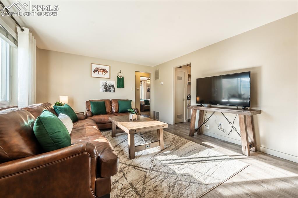 Image 3 of 27: Living Room