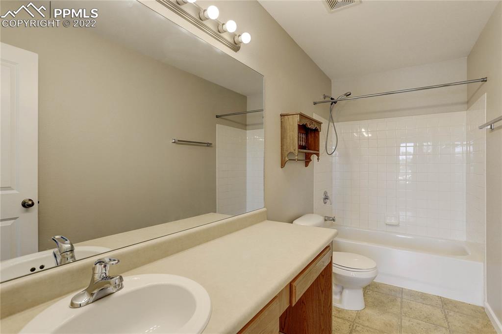 Listing 2665391, Image 15 of 33