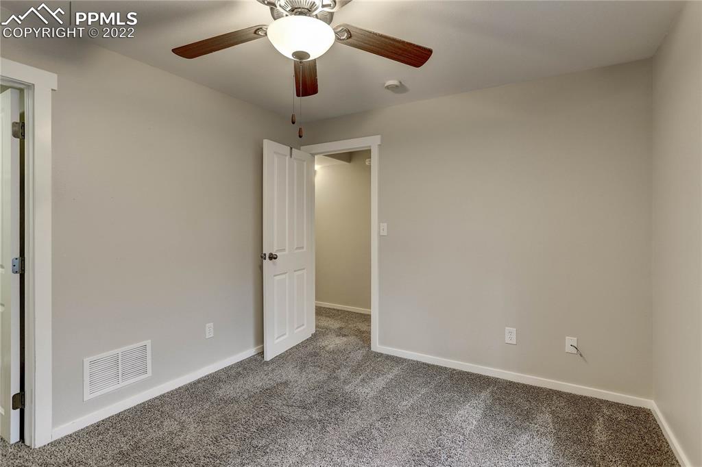 Listing 2665391, Image 23 of 33
