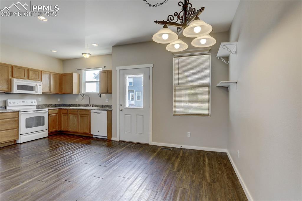 Listing 2665391, Image 7 of 33