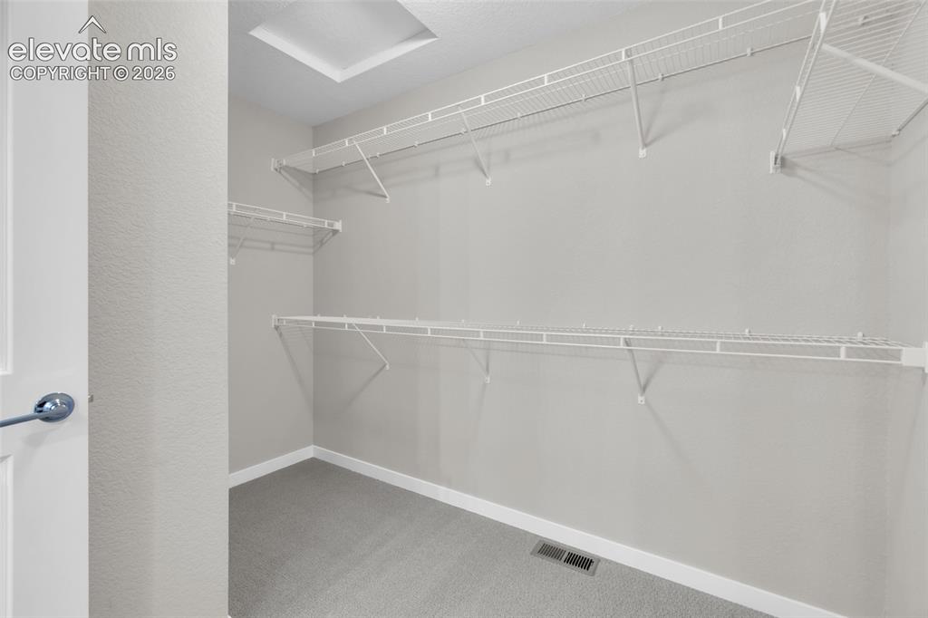Image 35 of 49: Closet