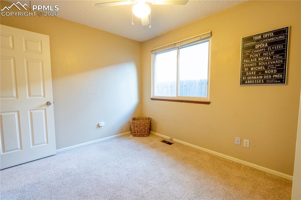 Image 32 of 36: Bedroom