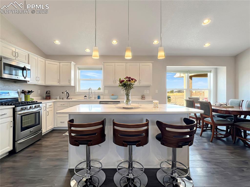 Image 9 of 41: Kitchen