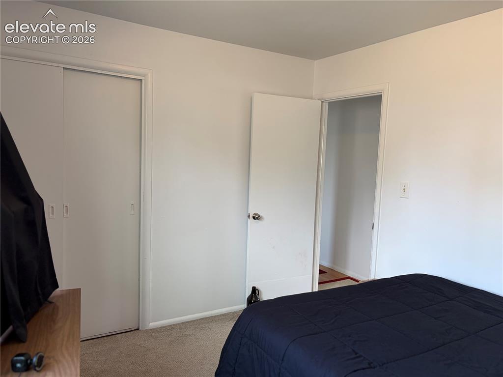 Image 12 of 17: Bedroom